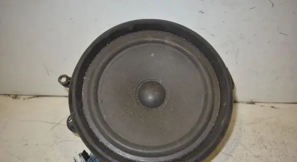 Audi A4 S4 B6 8E 8H Front door speaker 8E0035411