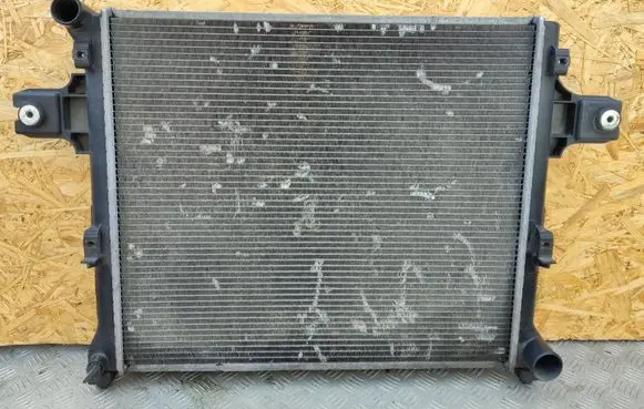 Jeep Grand Cherokee (WK) Coolant radiator 55116857AI 0276B 83403