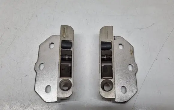BMW 3 E46 Convertible roof lock/latch 8204285 8204286