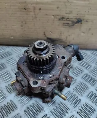 Renault Laguna III Fuel injection high pressure pump H8201045496