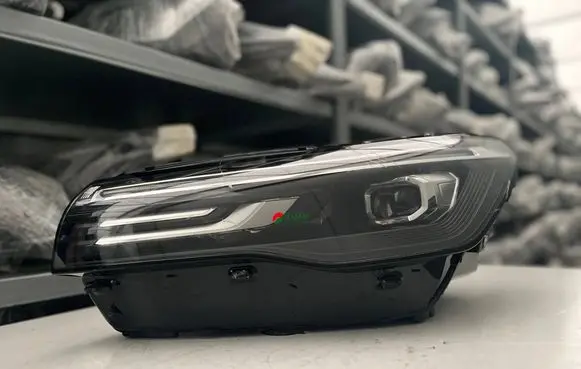 Volkswagen Tiguan Headlight/headlamp 0301132231 571941005B