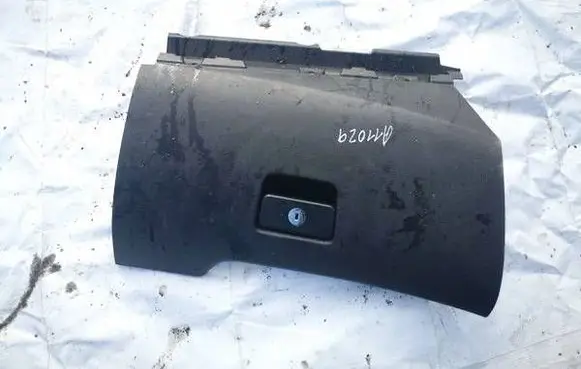 Peugeot 207 Glove box 9654373777