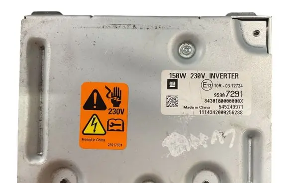 Voltage converter inverter