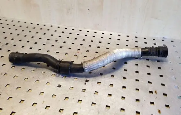 Audi TT TTS Mk2 Engine coolant pipe/hose 3C0122073EG