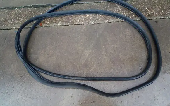 Ford B-MAX Sliding door rubber seal 