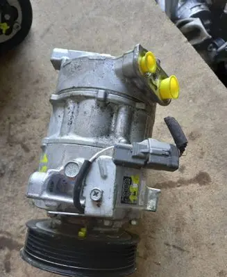 Jeep Compass Air conditioning (A/C) compressor (pump) 52151759 6SBU14C