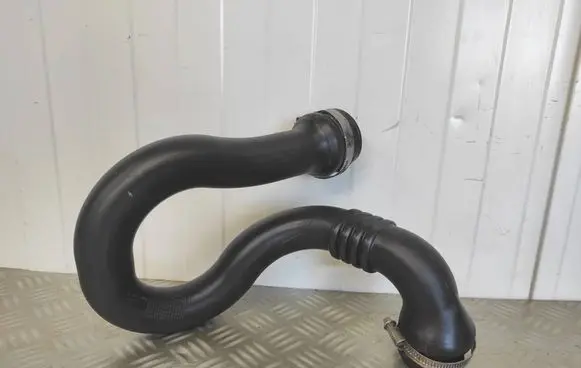 Opel Vivaro Intercooler hose/pipe 8200760918 93861386
