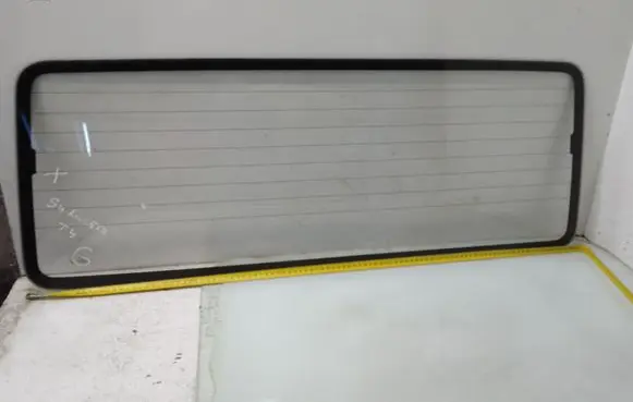 Volkswagen Transporter - Caravelle T4 Rear windscreen/windshield window 43R00048