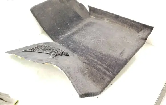 Mercedes-Benz C W204 Front floor carpet liner A2046800640