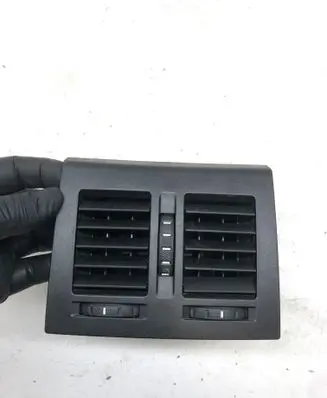 Skoda Octavia Mk2 (1Z) Rear air vent grill 1Z0819203