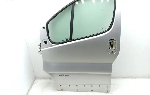 Nissan Primastar Front door