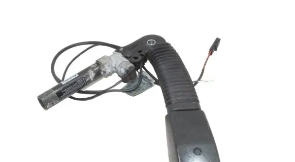 BMW 6 E63 E64 Front seatbelt buckle 7060457