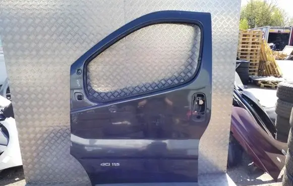 Renault Trafic II (X83) Front door