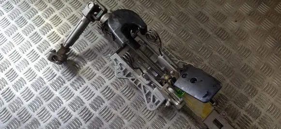 Steering wheel axle