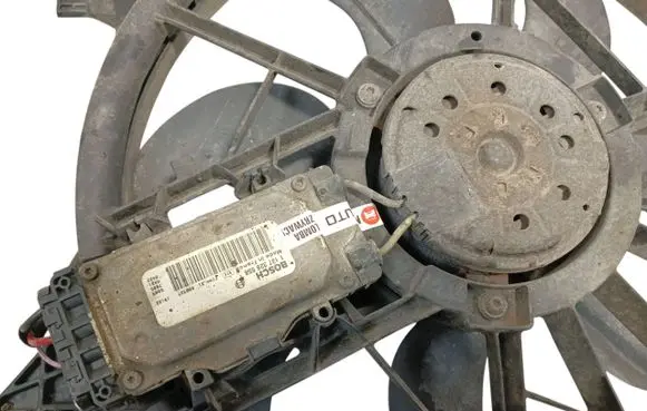 Volvo V50 Air conditioning (A/C) fan (condenser) 