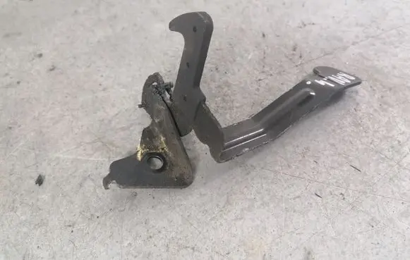 Toyota RAV 4 (XA30) Engine bonnet/hood lock/latch loop/hook 