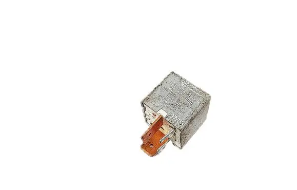 Volkswagen PASSAT B5 Other relay 191906383C