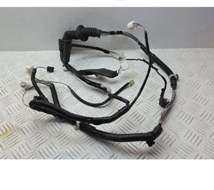 Toyota Verso Front door wiring loom 002289 821510F211