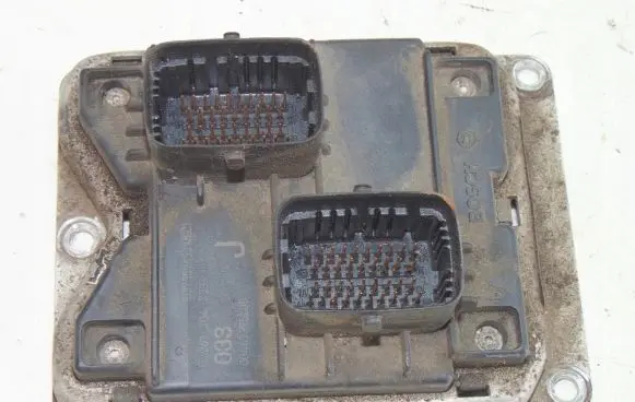 Alfa Romeo 166 Engine control unit/module 0261204733