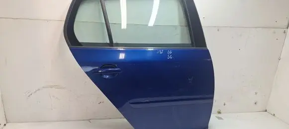 Volkswagen Golf V Rear door 