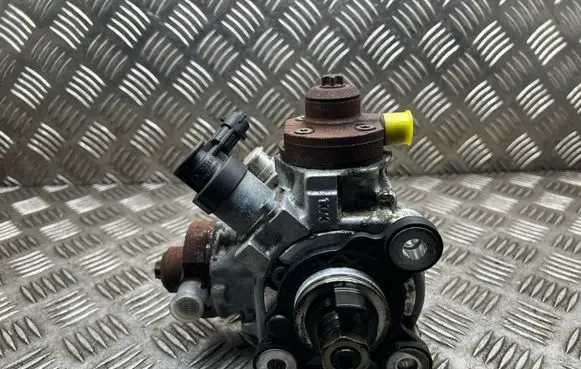 Volvo XC60 Fuel injection high pressure pump 31272896 0445010618 0928400707