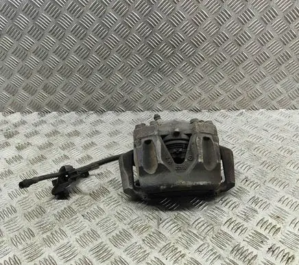 Mercedes-Benz E A207 Front brake caliper A2044213581