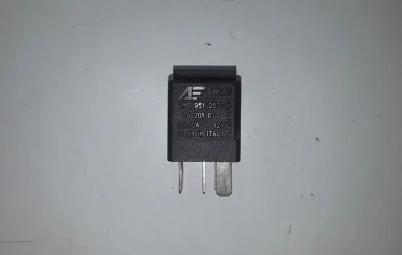 Volkswagen Transporter - Caravelle T5 Other relay 7M0951253C 29201077
