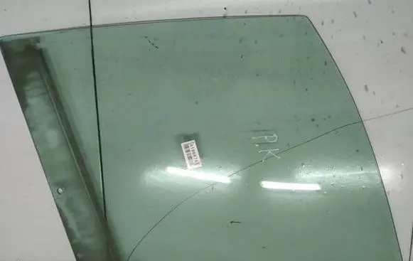 Renault Scenic I Front door window glass four-door