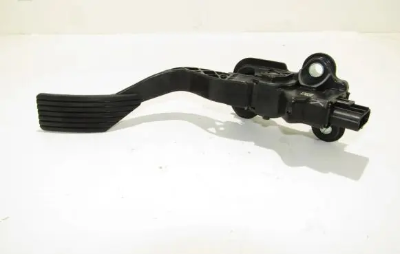 Peugeot 4007 Accelerator throttle pedal 51664033589