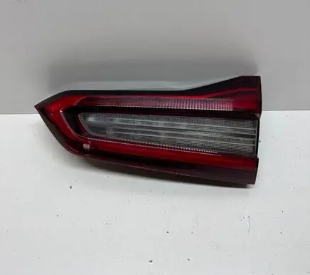 Tailgate rear/tail lights
