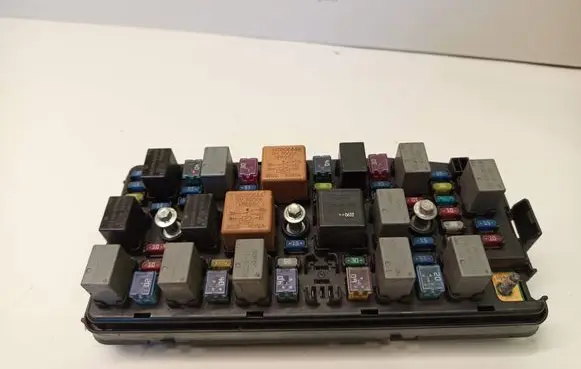 Chevrolet Captiva Fuse module