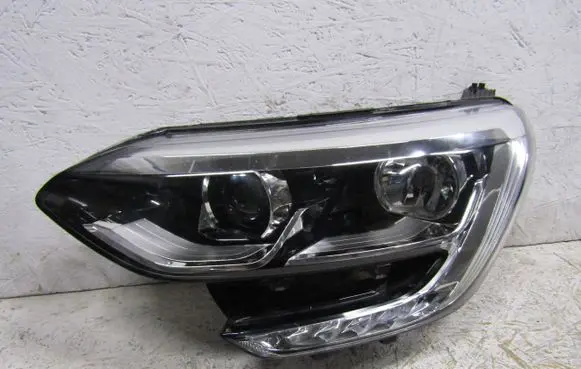 Renault Megane IV Headlight/headlamp 260603157R
