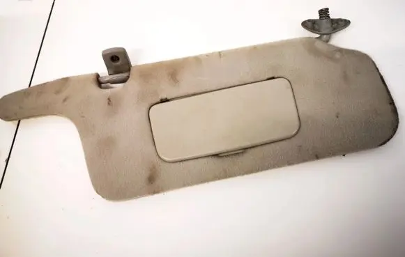 Subaru Legacy Sun visor