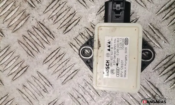 Audi A4 S4 B8 8K ESP acceleration yaw rate sensor 8R0907637B