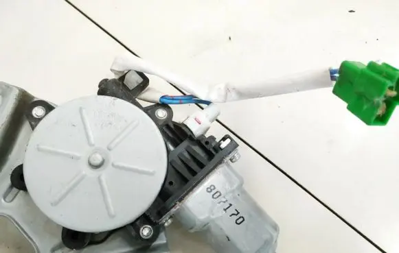 Subaru Legacy Rear door window regulator motor 807170