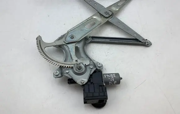 Toyota Prius Prime Front door window regulator with motor 8571047140 07242125 0620203892