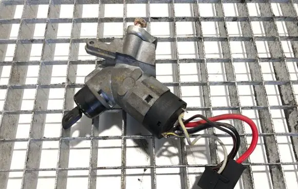Mercedes-Benz Vito Viano W638 Ignition lock
