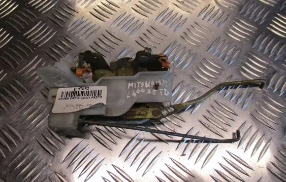 Subaru Legacy Front door lock
