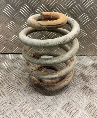 Volkswagen Transporter - Caravelle T4 Rear coil spring