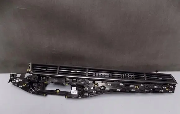 Audi Q7 4M Dash center air vent grill 4M1820902L