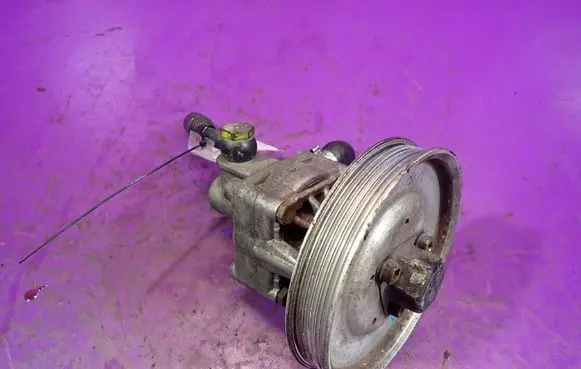 Audi A6 S6 C4 4A Power steering pump