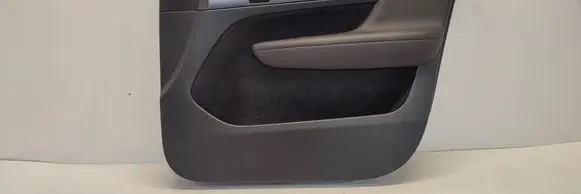 Volvo XC40 Front door card panel trim 32282661