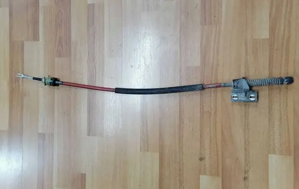 Gear shift cable linkage