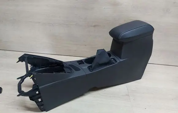 Toyota Auris E180 Other center console (tunnel) element 