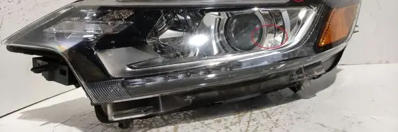 Mitsubishi Outlander Headlight/headlamp 27007500