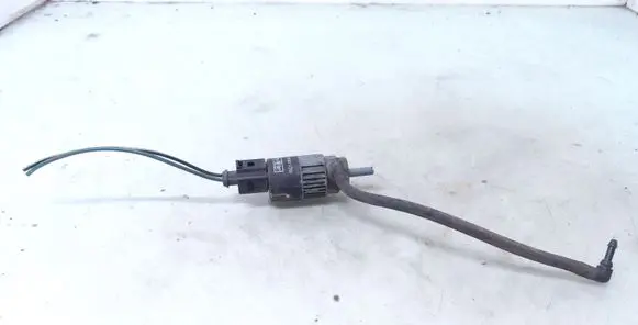 Ford Mondeo MK IV Windscreen/windshield washer pump 6M2113K082AB