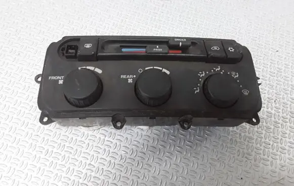 Chrysler Voyager Climate control unit 05005003AD