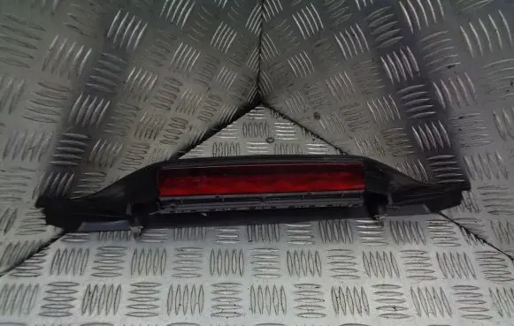 Fiat Punto (188) Third/center stoplight
