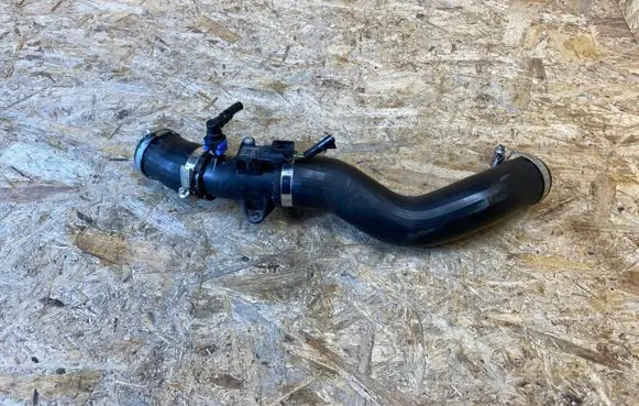 Ford Ecosport Intercooler hose/pipe GN116F073FC