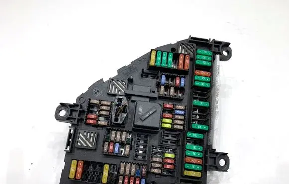 BMW 5 F10 F11 Fuse box set 9264923